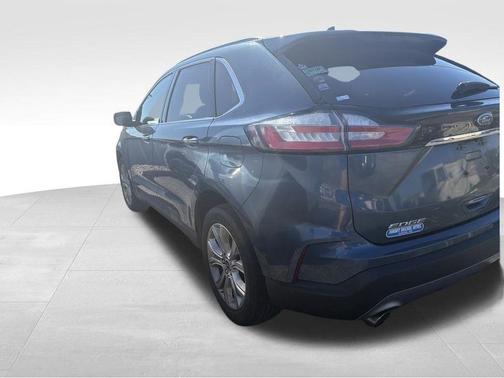 Blue Metallic 2019 Ford Edge Titanium