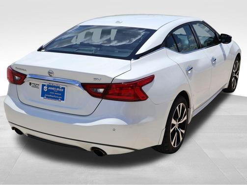 Pearl White 2018 Nissan Maxima 3.5 SV