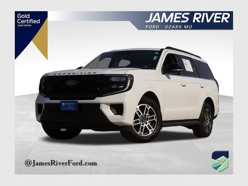 Oxford White 2025 Ford Expedition Active