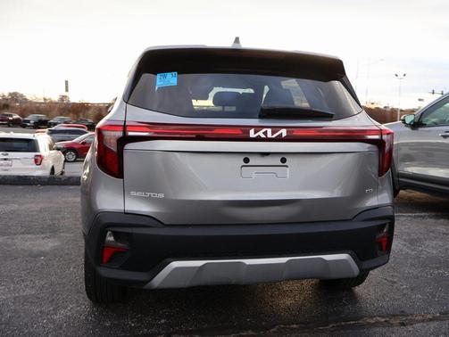 2025 Kia Seltos LX
