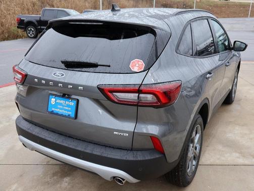 2026 Ford Escape ST-Line Select