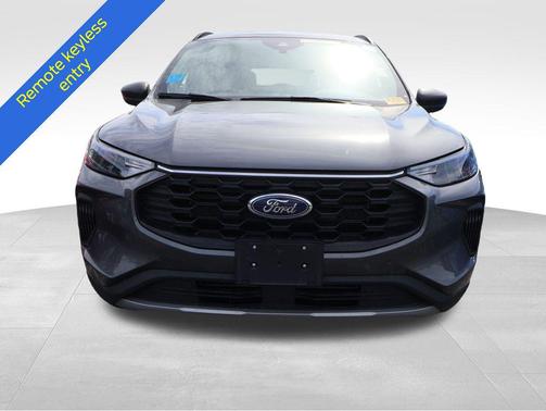 Gray Metallic 2025 Ford Escape ST-Line