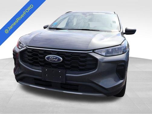 Gray Metallic 2025 Ford Escape ST-Line