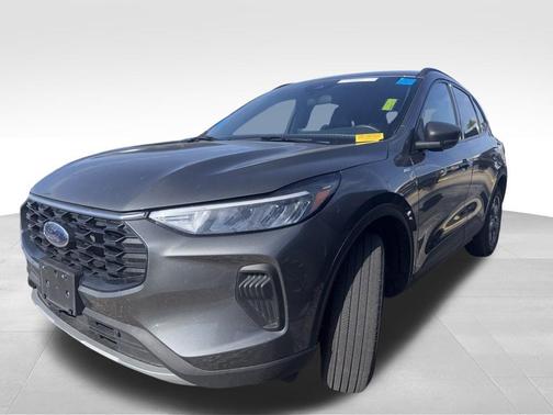 Gray Metallic 2025 Ford Escape ST-Line