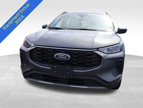 Gray Metallic 2025 Ford Escape ST-Line