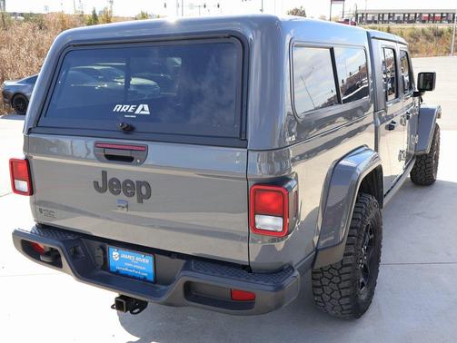 2021 Jeep Gladiator Willys 4x4