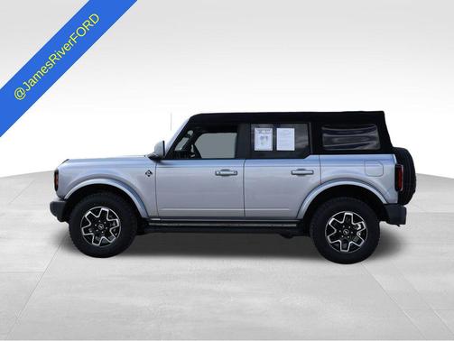 Iconic Silver Metallic 2024 Ford Bronco Outer Banks