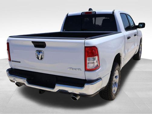 Bright White Clearcoat 2023 RAM 1500 Big Horn/Lone Star