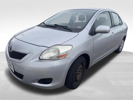 Silver Mica Metallic 2012 Toyota Yaris L