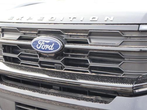 2025 Ford Expedition Max Active 4x4