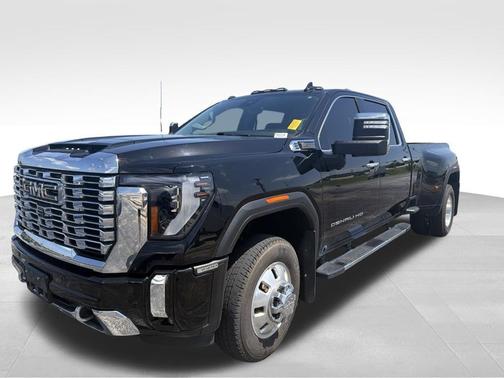 Onyx Black 2024 GMC Sierra 3500 Denali