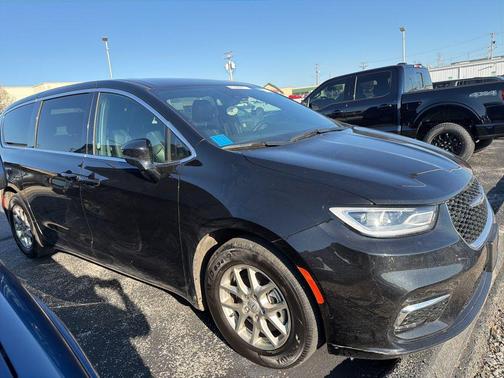 2025 Chrysler Pacifica L