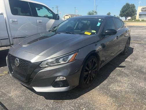 2022 Nissan Altima SR FWD