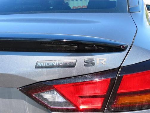 2022 Nissan Altima SR FWD