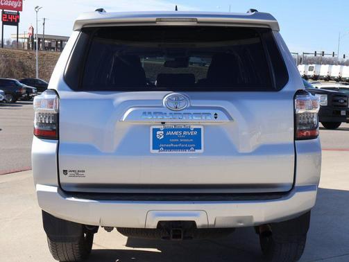 2024 Toyota 4Runner SR5