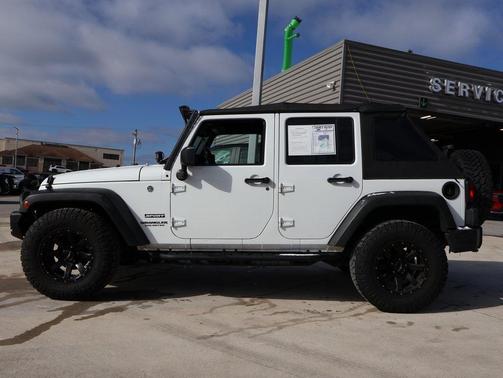 2016 Jeep Wrangler Unlimited Sport