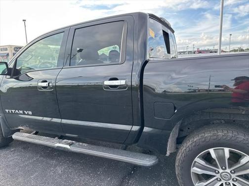 2019 Nissan Titan SL