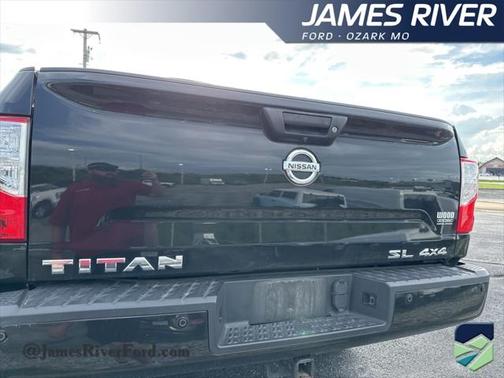 2019 Nissan Titan SL