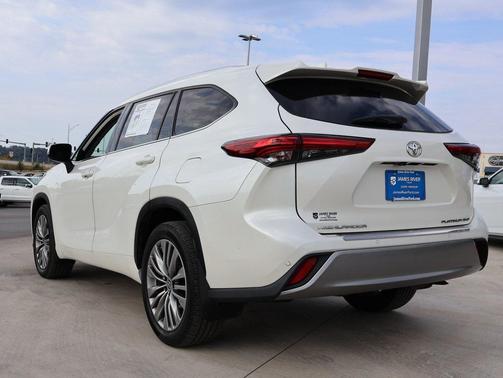 2021 Toyota Highlander Platinum