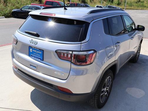 2017 Jeep New Compass Latitude