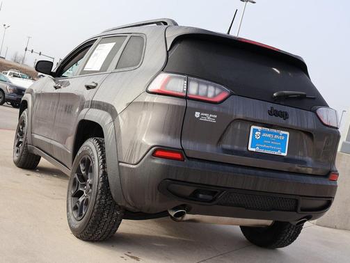 2022 Jeep Cherokee X 4x4
