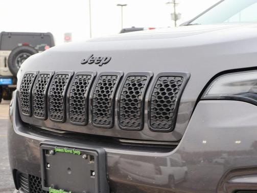 2022 Jeep Cherokee X 4x4