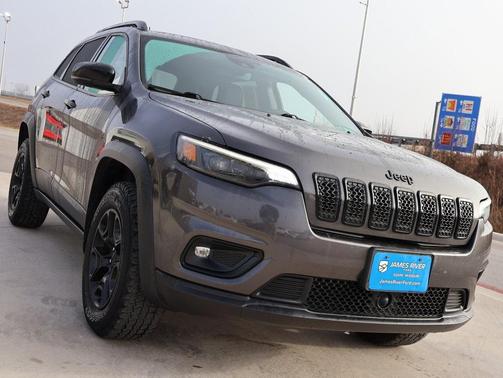 2022 Jeep Cherokee X 4x4