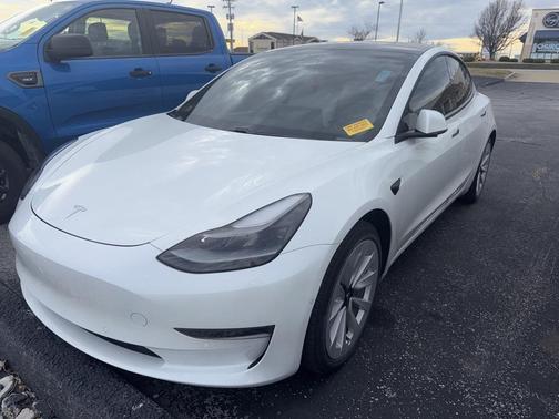 2021 Tesla Model 3 Standard Range Plus