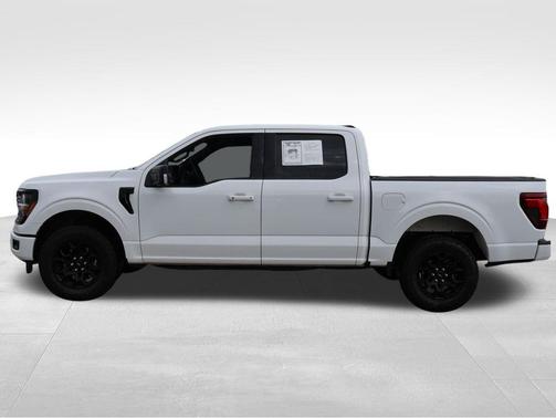 Oxford White 2025 Ford F-150 XLT
