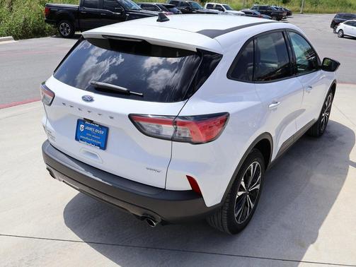 2021 Ford Escape SE