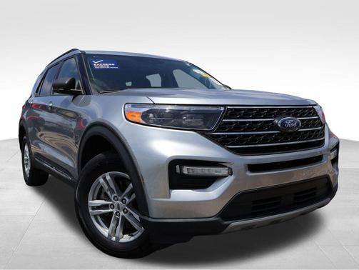Silver Metallic 2024 Ford Explorer XLT