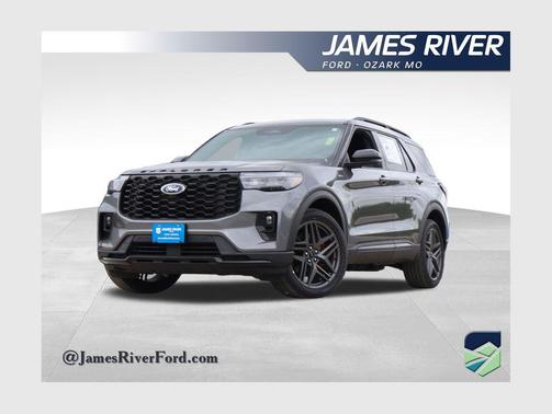 Gray Metallic 2025 Ford Explorer ST-Line