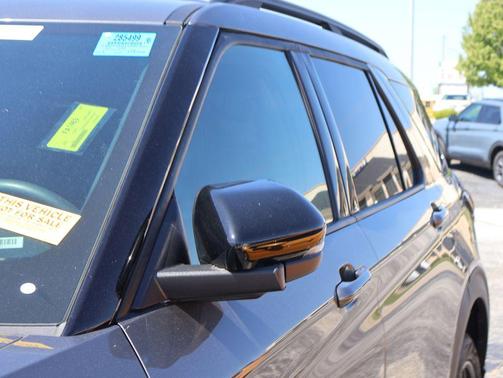 Gray Metallic 2025 Ford Explorer ST-Line