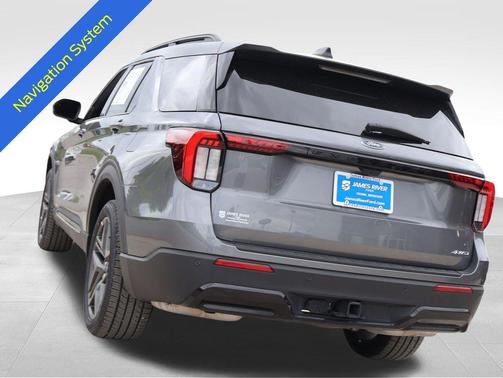 Gray Metallic 2025 Ford Explorer ST-Line