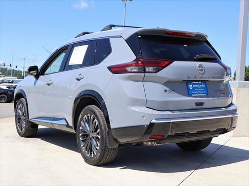 2025 Nissan Rogue Platinum