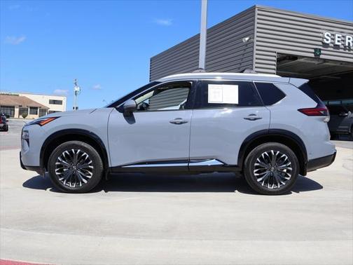 2025 Nissan Rogue Platinum