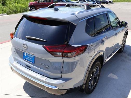 2025 Nissan Rogue Platinum