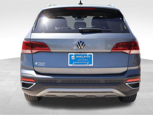 Gray 2024 Volkswagen Taos 1.5T SE