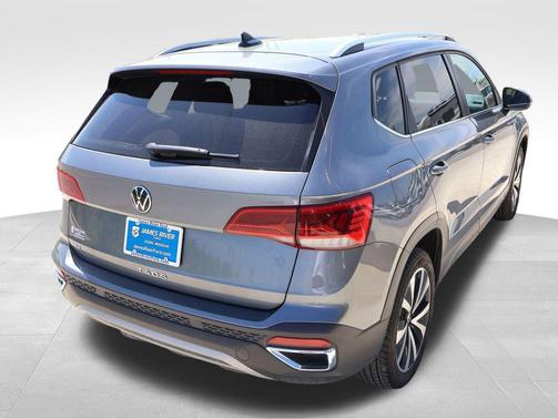 Gray 2024 Volkswagen Taos 1.5T SE