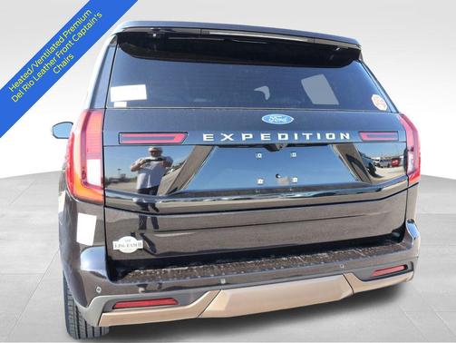 Agate Black Metallic 2026 Ford Expedition King Ranch