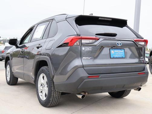 2020 Toyota RAV4 Hybrid LE