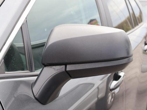 2020 Toyota RAV4 Hybrid LE