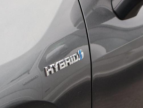 2020 Toyota RAV4 Hybrid LE