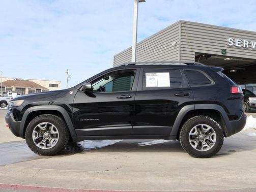 2019 Jeep Cherokee Trailhawk