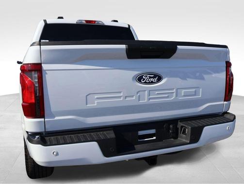 Oxford White 2025 Ford F-150 STX