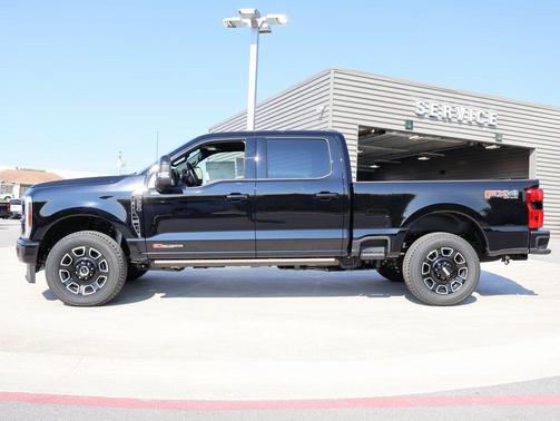 2026 Ford F-250 Platinum