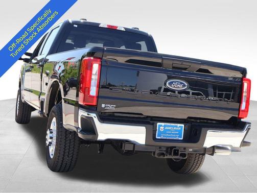 Agate Black Metallic 2026 Ford F-250 XLT