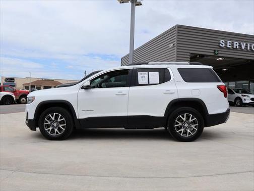 2023 GMC Acadia AWD SLT