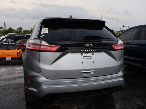 Silver Metallic 2022 Ford Edge ST Line