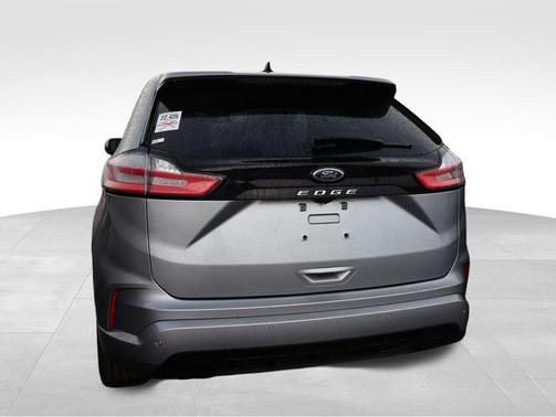 Silver Metallic 2022 Ford Edge ST Line